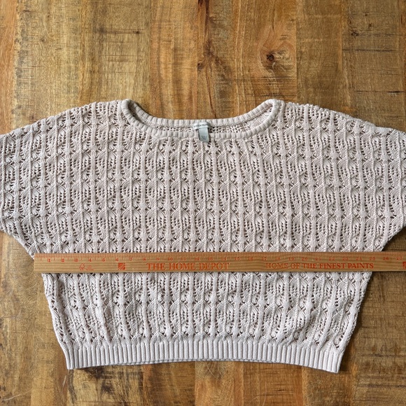 Crochet Cropped Sweater - Picture 3 of 6